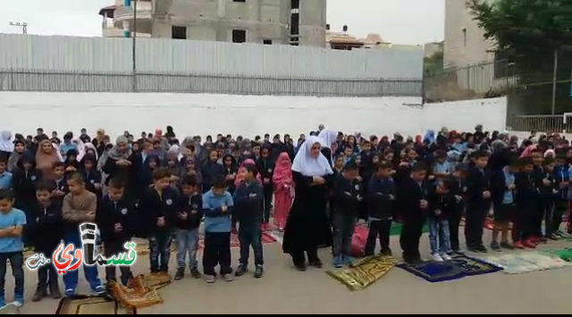 فيديو: طلاب مدرسة جنة ابن رشد يؤدون صلاة الاستسقاء في ساحة المدرسة بعد انحباس الامطار 